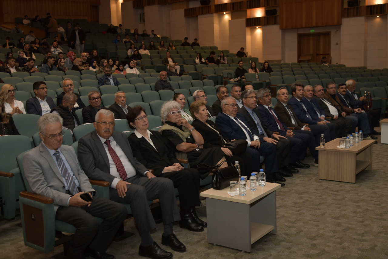 Sıtkı Davut Koçman Anma Etkinlikleri Kapsamında Sıtkı Davut Koçman 4. Ulusal Resim Yarışması Ödül Töreni ve Yarışma Sergi Açılışı Gerçekleşti